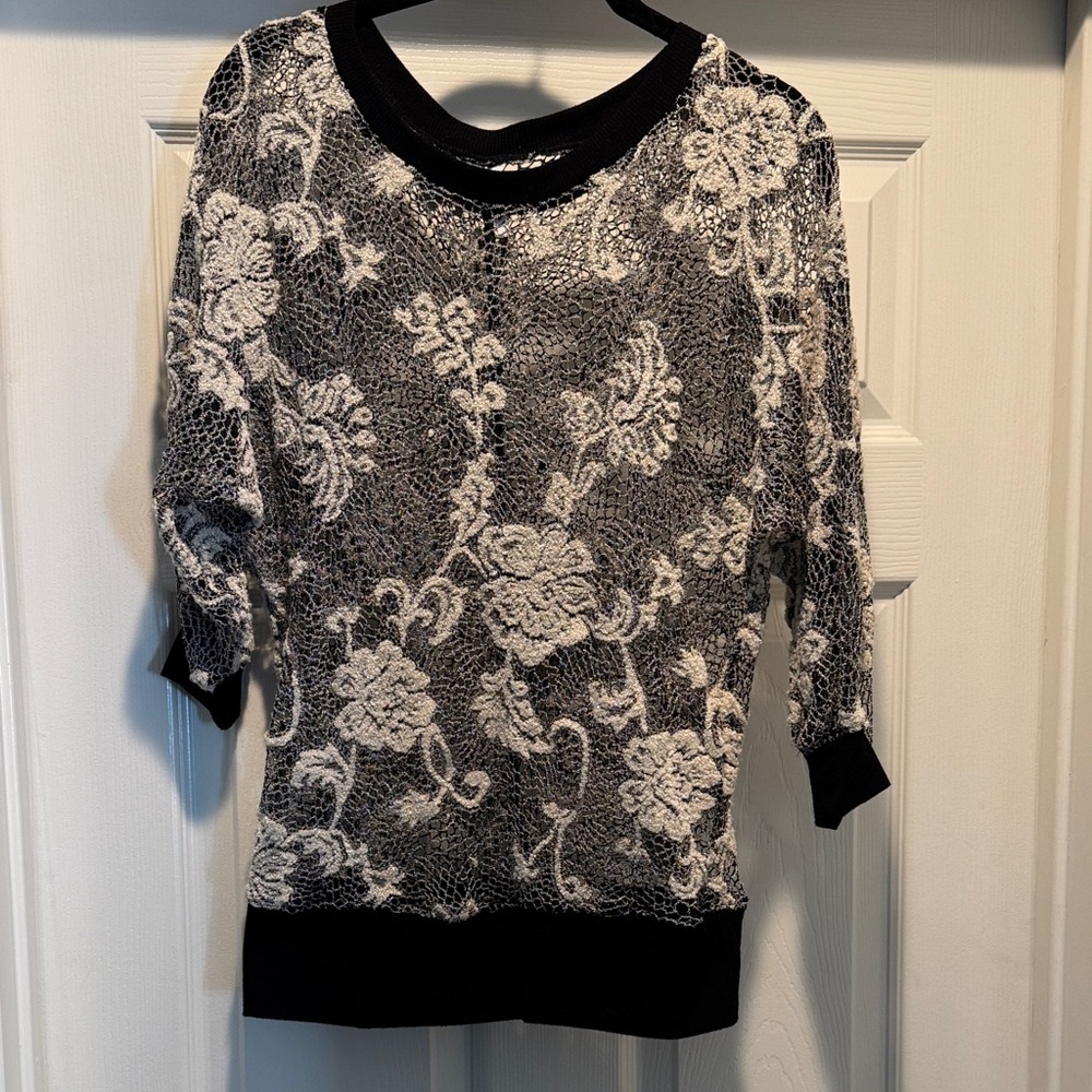 Studio Y Black and White Stretchy Lace Top Size XS